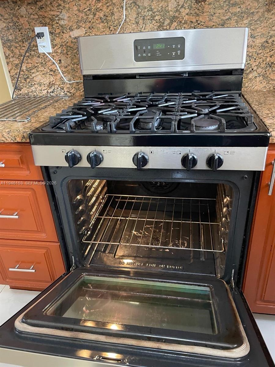 14562 Southwest 172nd Lane Miami, FL 33177 - Photo 29 of 44