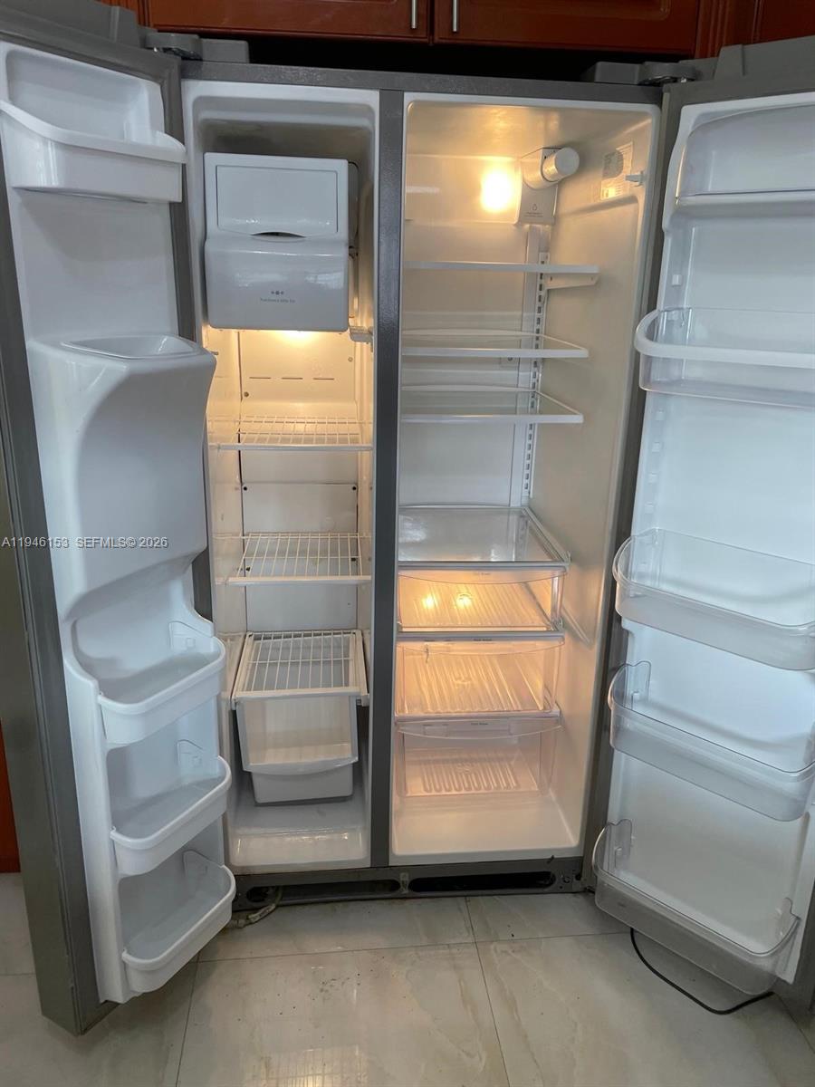 14562 Southwest 172nd Lane Miami, FL 33177 - Photo 31 of 44