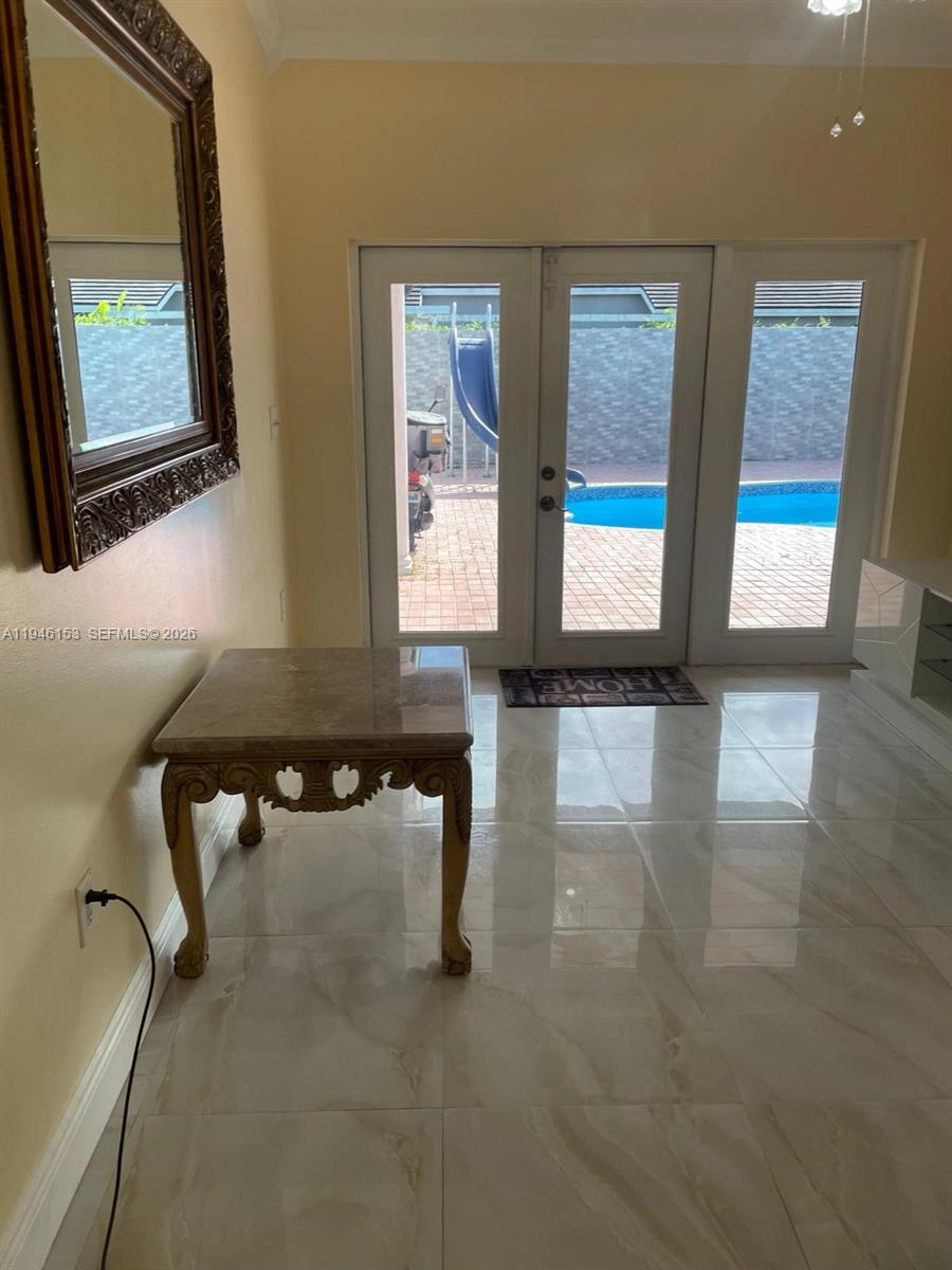 14562 Southwest 172nd Lane Miami, FL 33177 - Photo 6 of 44