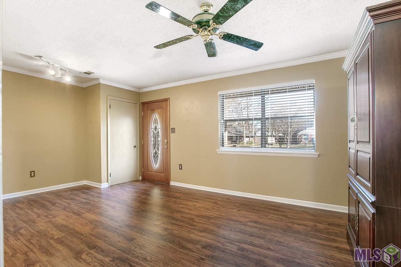 10026 Hackberry Drive Baton Rouge, LA 70809 - Photo 4 of 25 Gallery Image 4