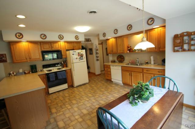 59 Benns Hill Road Bangor, PA 18013 - Photo 11 of 49 Gallery Image 11