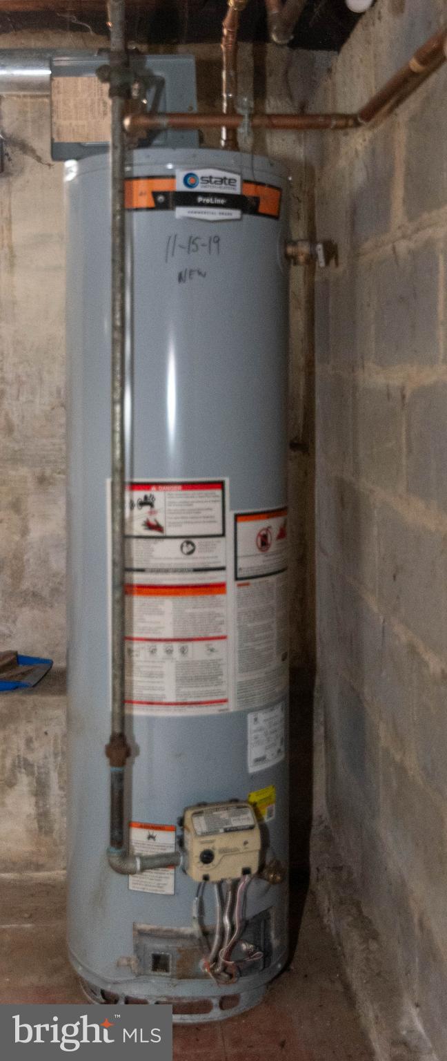 6510 North Point Road Edgemere, MD 21219 - Photo 21 of 56 a bathroom with a shower