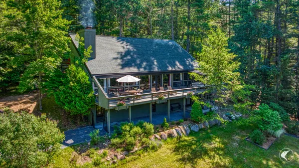 $695,000 | 39 Hochsteig Lane, Jay, NY 12941