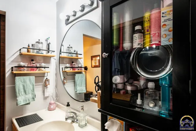 $345,000 | 1717 Southwest Stone Crest Drive, Topeka, KS 66615