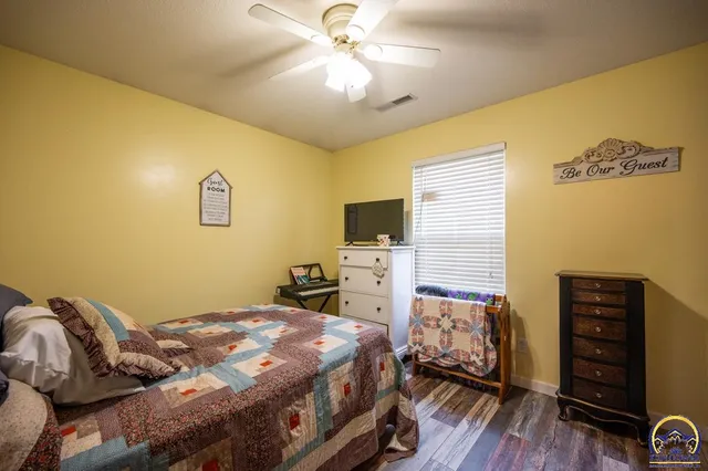 $345,000 | 1717 Southwest Stone Crest Drive, Topeka, KS 66615