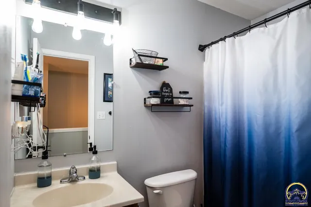 $345,000 | 1717 Southwest Stone Crest Drive, Topeka, KS 66615