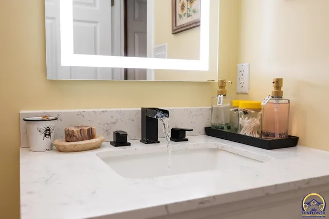 $345,000 | 1717 Southwest Stone Crest Drive, Topeka, KS 66615