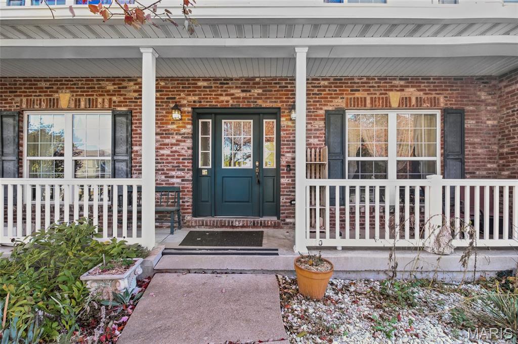 410 Gillham Court Ballwin, MO 63021 - Photo 2 of 25