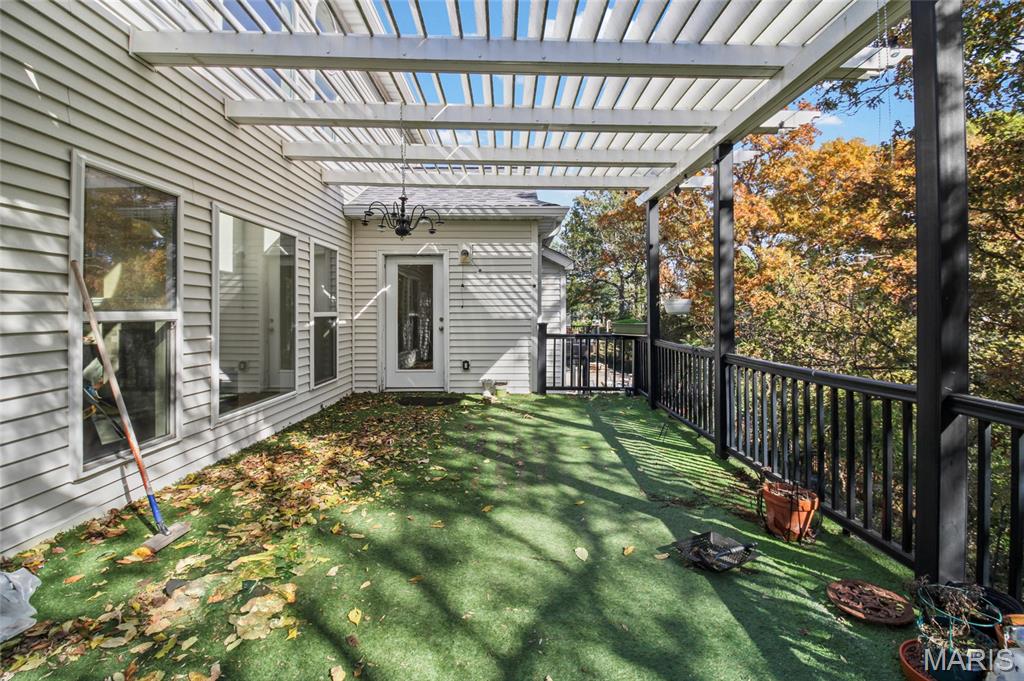 410 Gillham Court Ballwin, MO 63021 - Photo 4 of 25