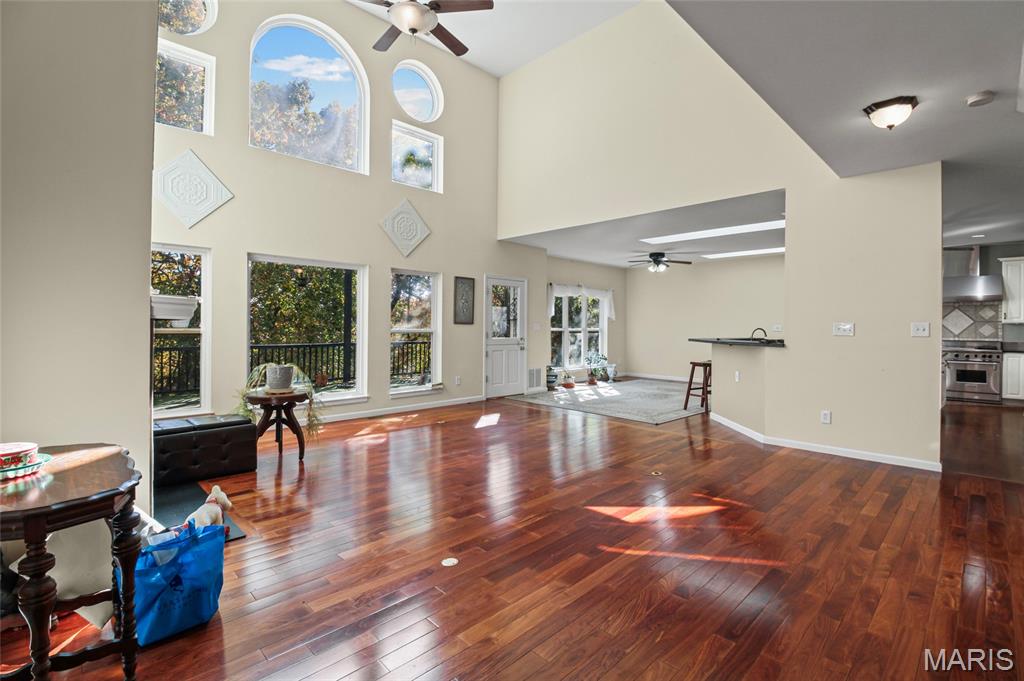 410 Gillham Court Ballwin, MO 63021 - Photo 7 of 25