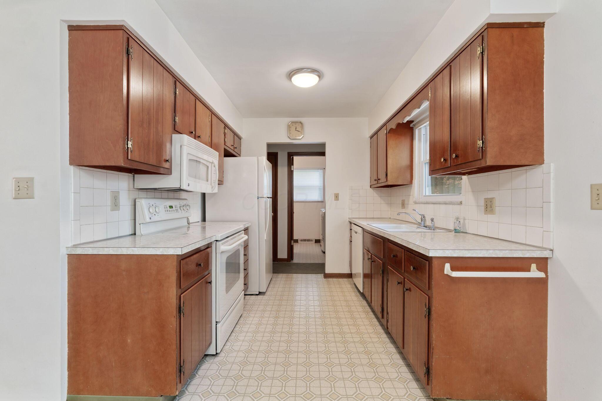 1060 Woodmere Road Columbus, OH 43220 - Photo 41 of 94 1060 Woodmere (Interior)-17