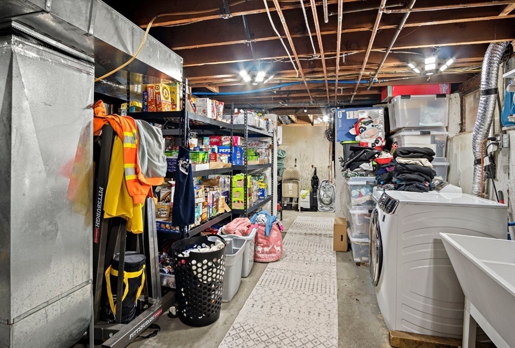 9 Country Club Road Stoneham, MA 02180 - Photo 23 of 28 Gallery Image 23