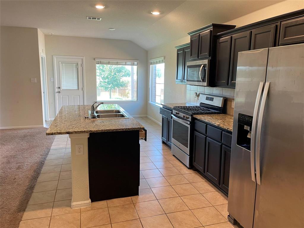 761 Watson Way Crowley, TX 76036 - Photo 5 of 15