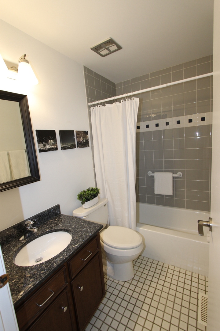 965 Rosedale Lane Hoffman Estates, IL 60169 - Photo 18 of 28 Gallery Image 18