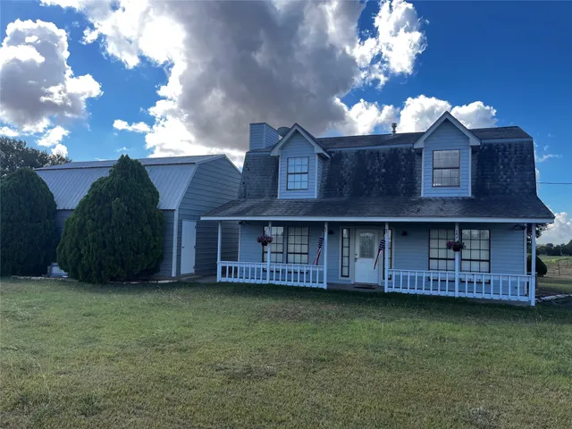 $595,900 | 1100 Swiss Alp Hills Loop, Schulenburg, TX 78956