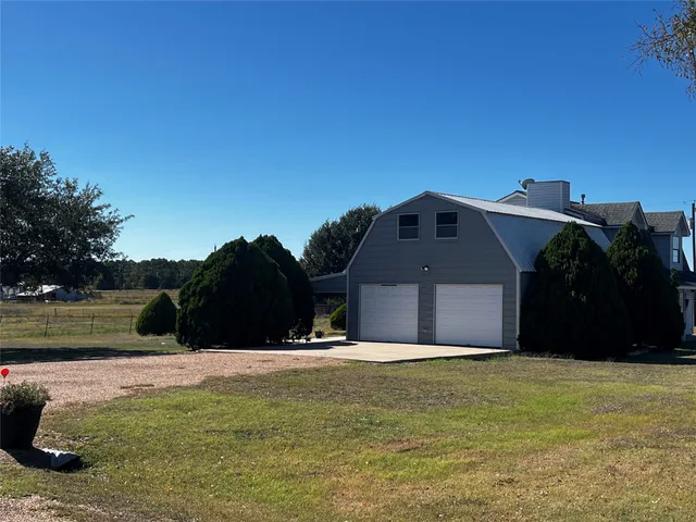 $595,900 | 1100 Swiss Alp Hills Loop, Schulenburg, TX 78956