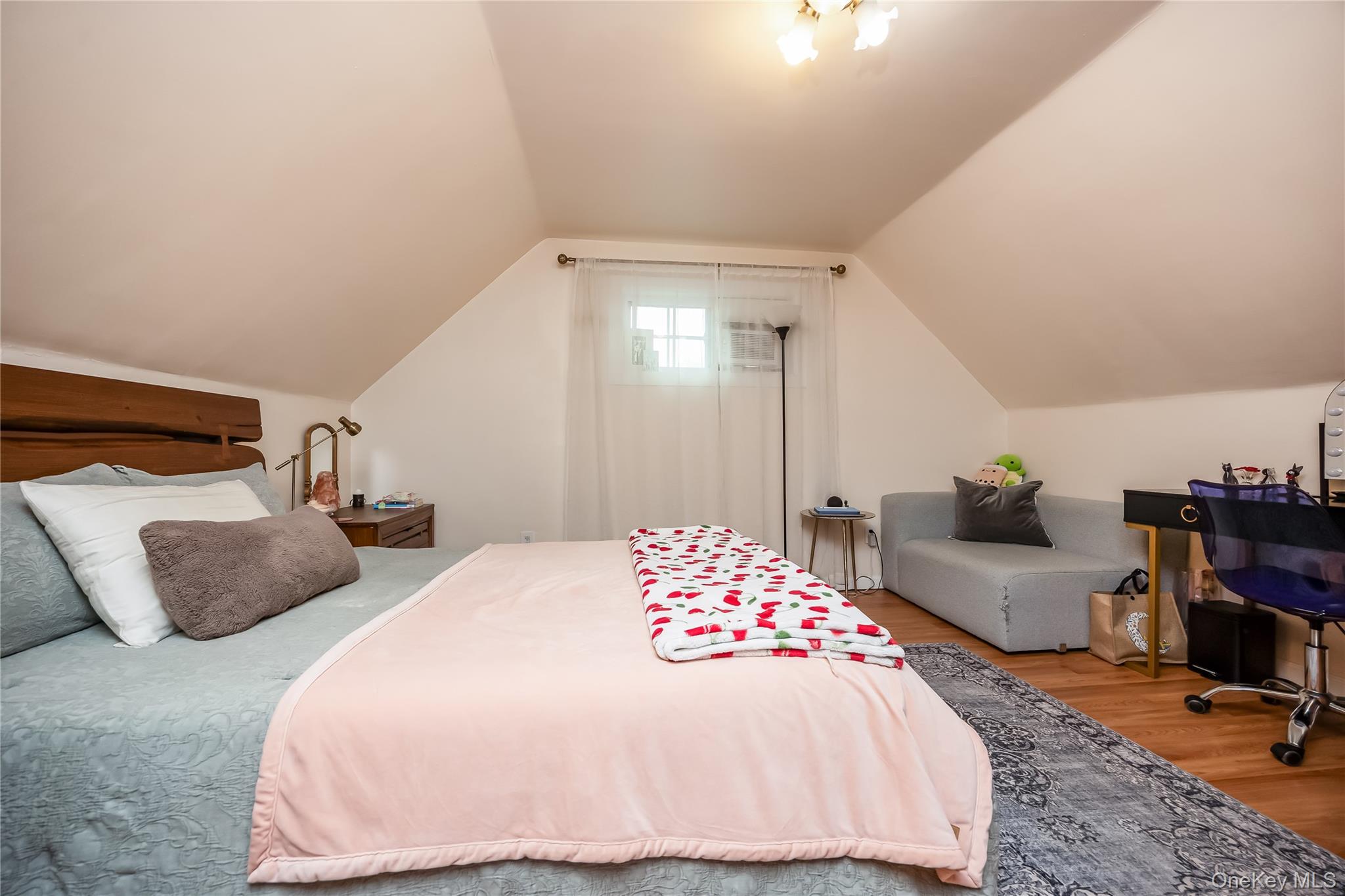 138 Rim Lane Hicksville, NY 11801 - Photo 21 of 33