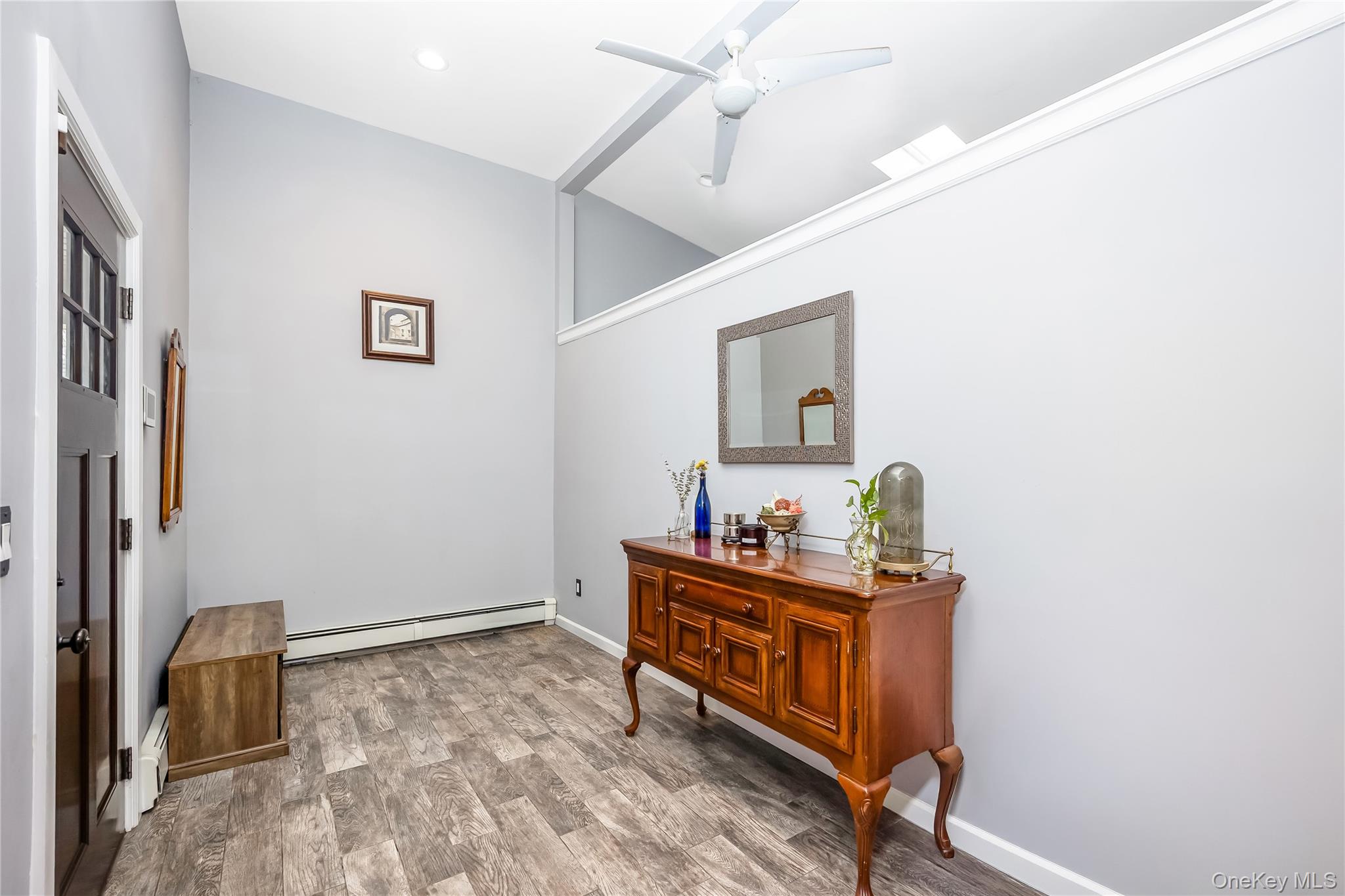 138 Rim Lane Hicksville, NY 11801 - Photo 5 of 33