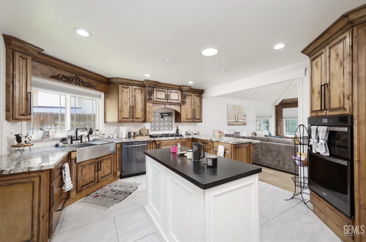 Undisclosed Address Bakersfield, CA 93311 - Photo 3 of 33