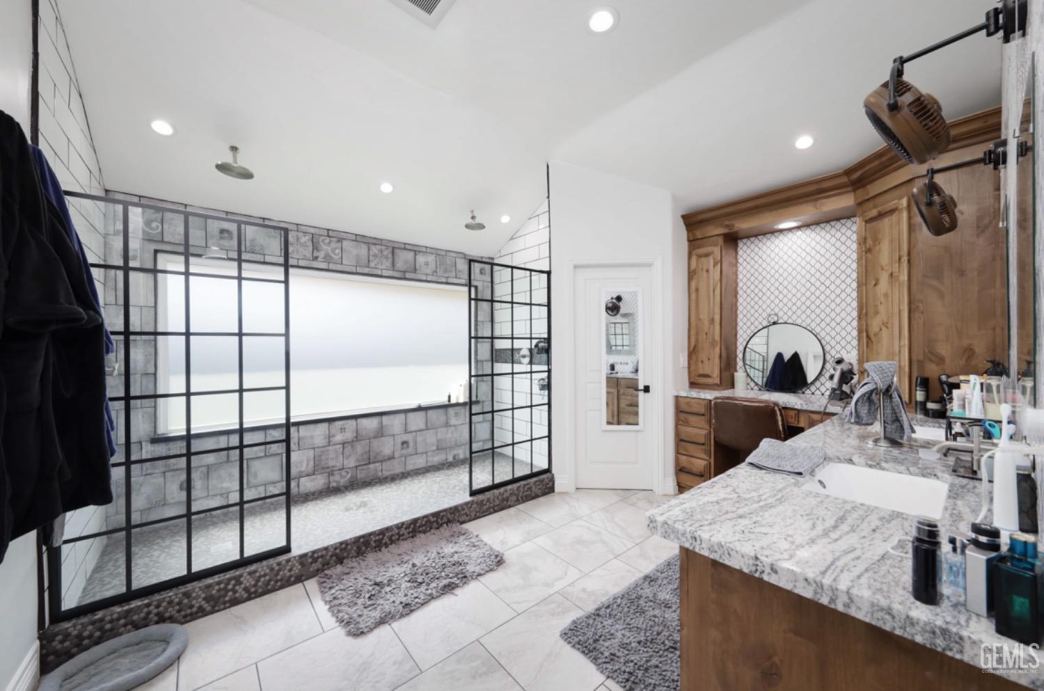 Undisclosed Address Bakersfield, CA 93311 - Photo 10 of 33