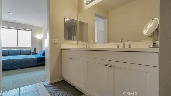 $4,675 | 13021 Central Avenue, Unit 402, Hawthorne, CA 90250