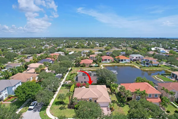 $1,099,995 | 146 Magnolia Way, Tequesta, FL 33469