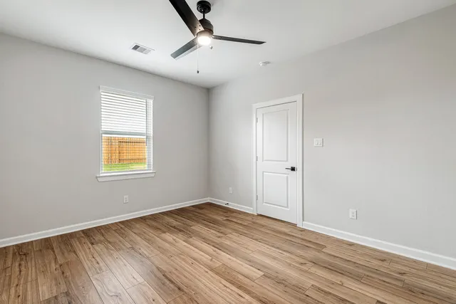 $2,000 | 15765 Bayberry Trce Drive, Conroe, TX 77303