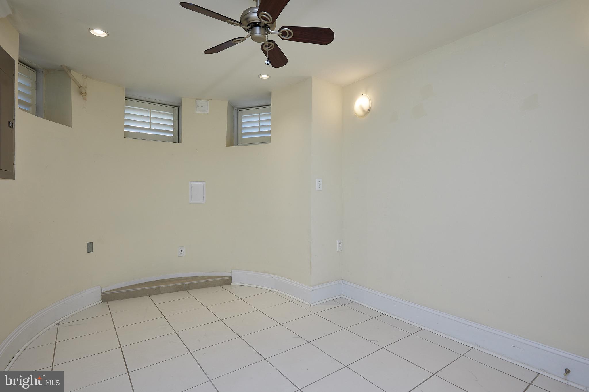 910 T Street Northwest, Unit B Washington, DC 20001 - Photo 10 of 37 Gallery Image 10