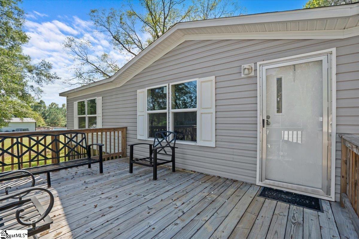 324 Cherokee Falls Road Blacksburg, SC 29702 - Photo 5 of 29