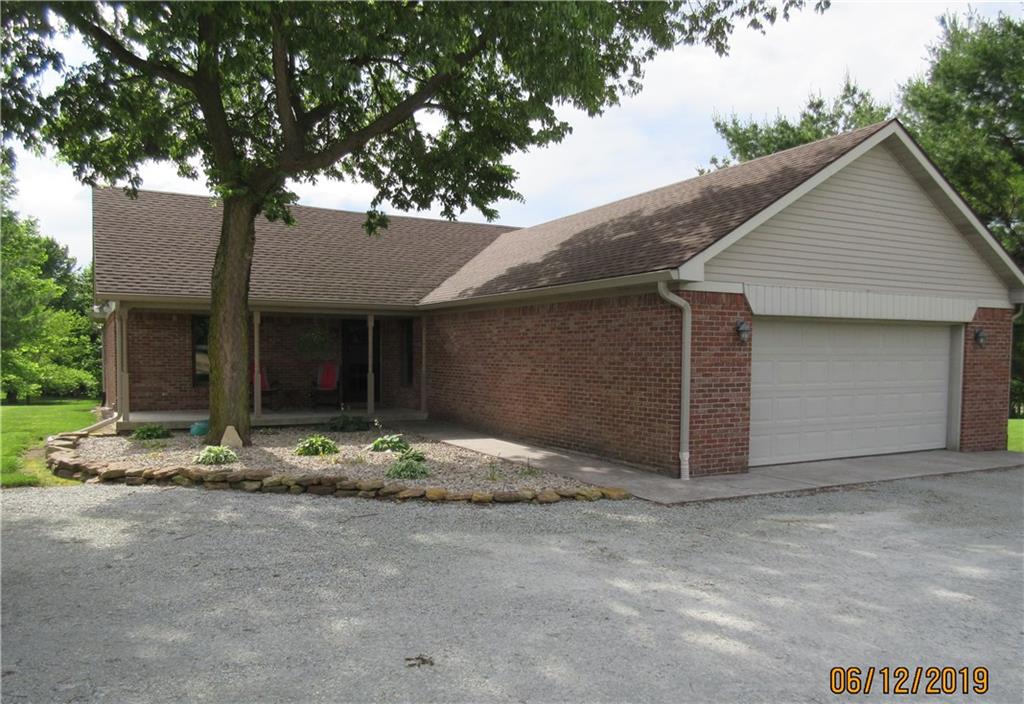 8092 North Troy Road Greenfield, IN 46140 - Photo 2 of 30 Gallery Image 2