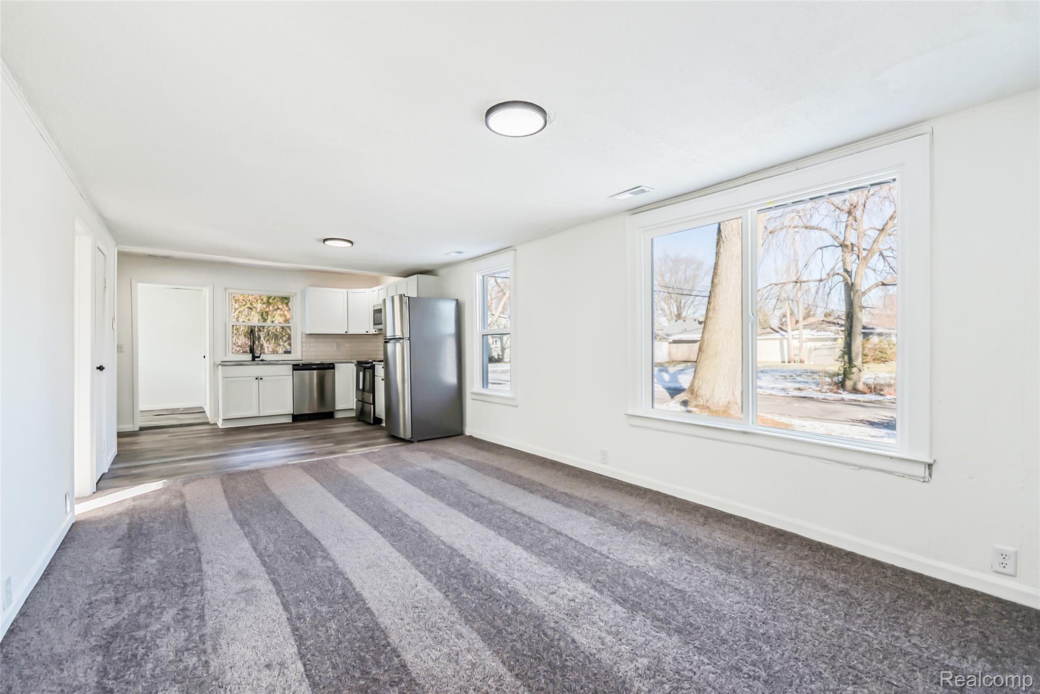 5697 Venice Road Newport, MI 48166 - Photo 8 of 43 DSC_1013.jpg