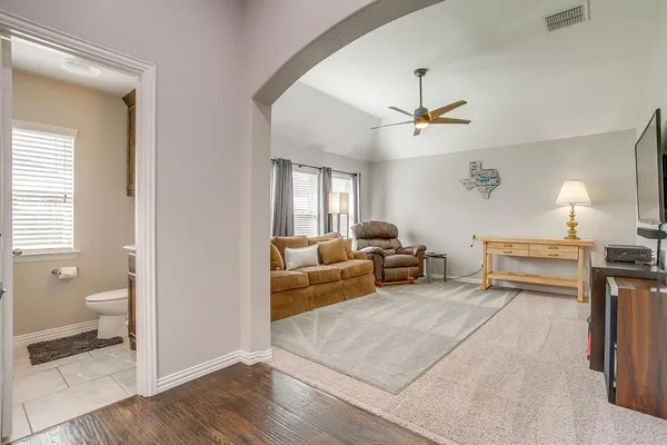 $440,000 | 2721 Buffalo Run, Burleson, TX 76028