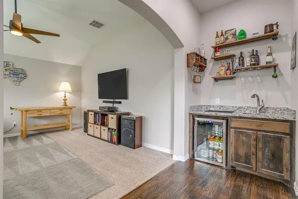$440,000 | 2721 Buffalo Run, Burleson, TX 76028