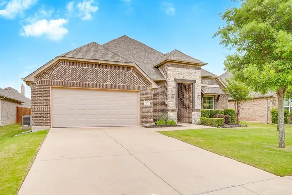 $440,000 | 2721 Buffalo Run, Burleson, TX 76028