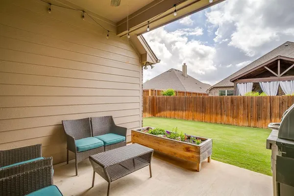 $440,000 | 2721 Buffalo Run, Burleson, TX 76028