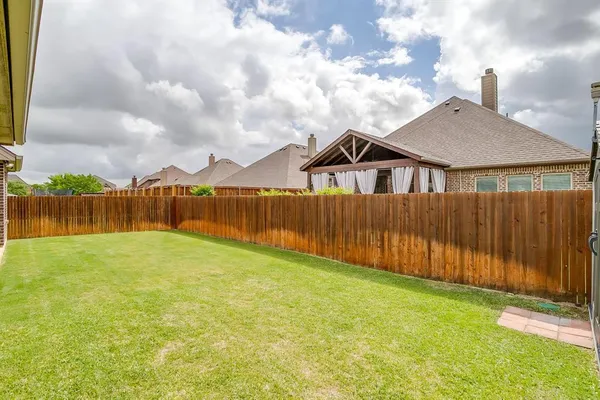 $440,000 | 2721 Buffalo Run, Burleson, TX 76028