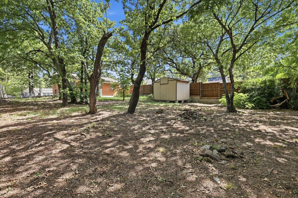 332 Ruth Street Denton, TX 76205 - Photo 26 of 36 Yard