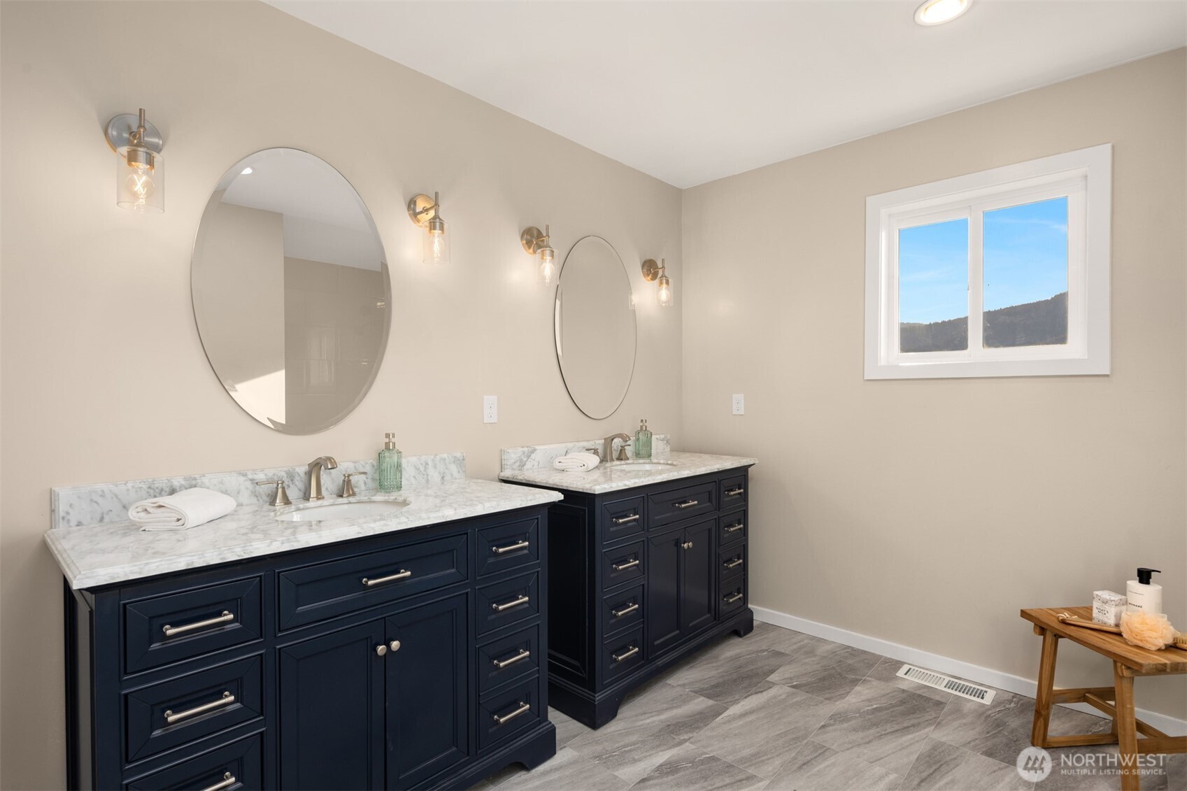 5342 Whispering Ridge Drive Wenatchee, WA 98801 - Photo 21 of 40 Gallery Image 21