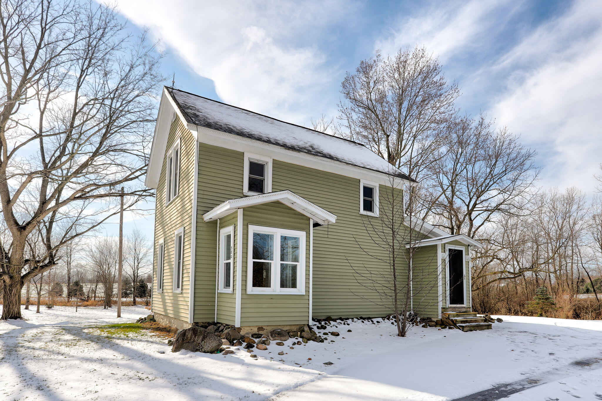 580 North County Line Road Watervliet, MI 49098 - Photo 3 of 33 32-web-or-mls-580 N County Line Rd, Wate