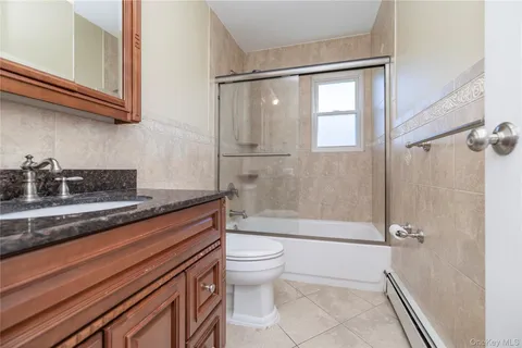 $1,375,000 | 140 Baltimore Avenue, Massapequa, NY 11758