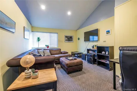 $1,375,000 | 140 Baltimore Avenue, Massapequa, NY 11758