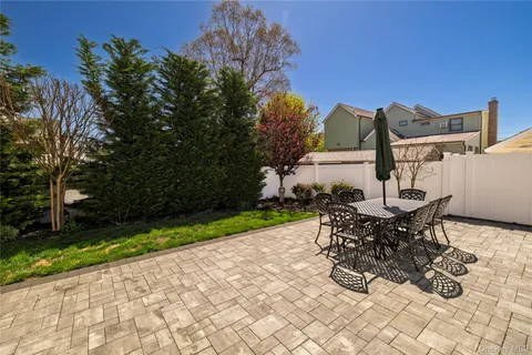 $1,375,000 | 140 Baltimore Avenue, Massapequa, NY 11758