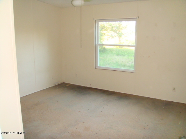 3607 Wharton Station Road Washington, NC 27889 - Photo 8 of 12 bed 2