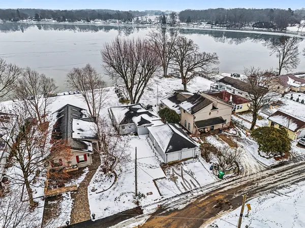 $473,000 | 19664 Lakeshore Drive, Three Rivers, MI 49093