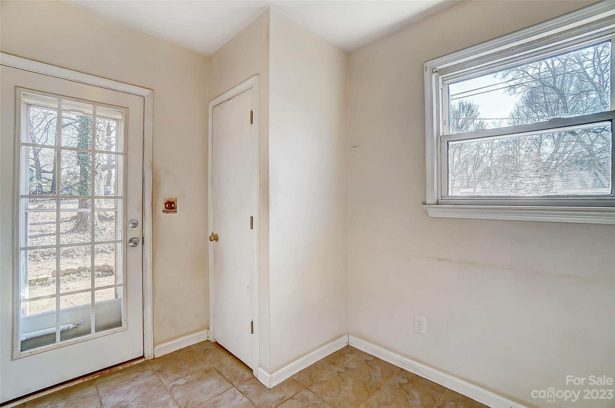 707 Ranch Road Charlotte, NC 28208 - Photo 16 of 41 Gallery Image 16