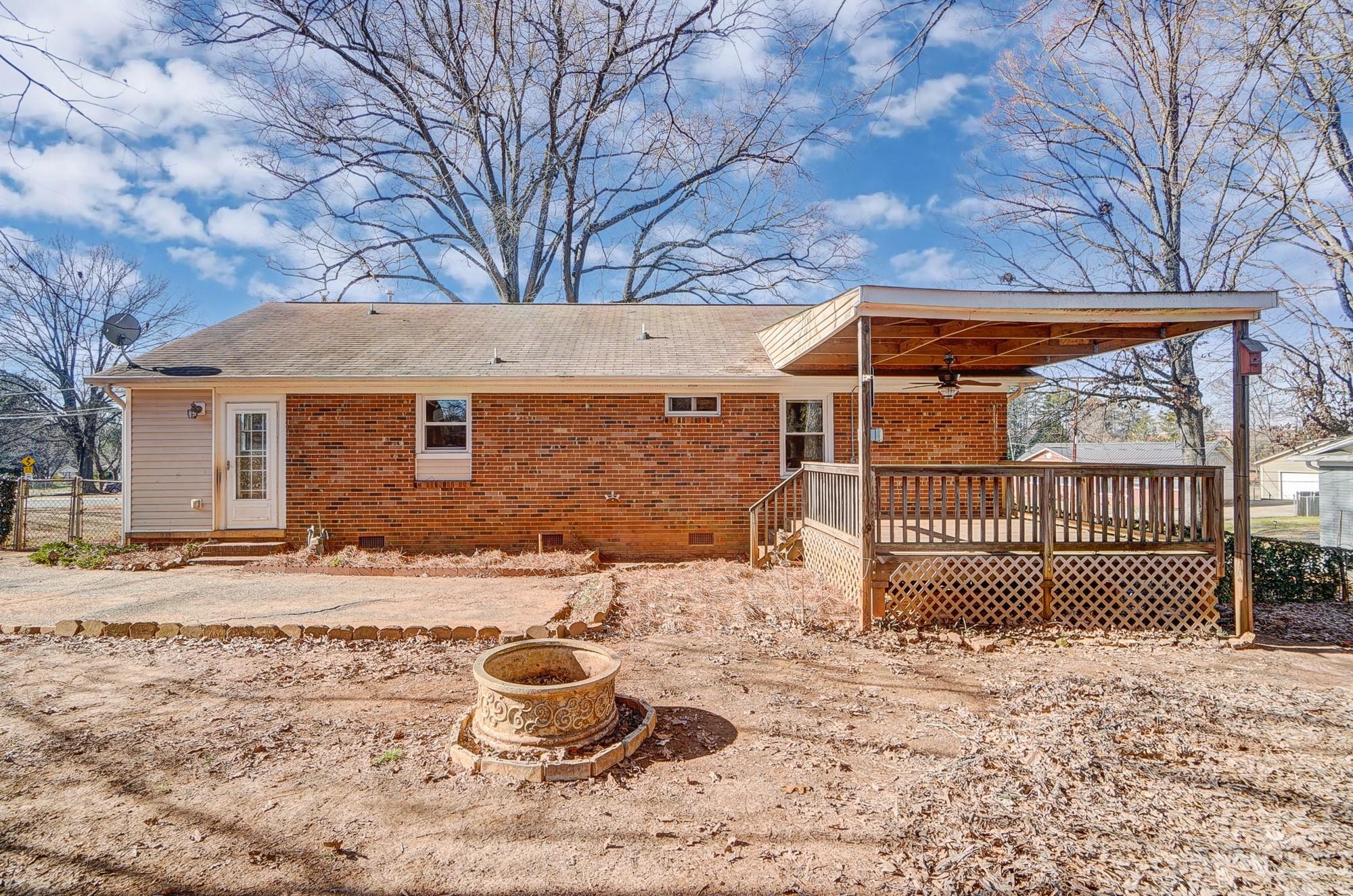 707 Ranch Road Charlotte, NC 28208 - Photo 36 of 41 Gallery Image 36