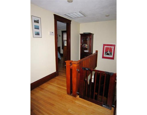 561 Lexington St(stanley Road Waltham, MA 02452 - Photo 16 of 20