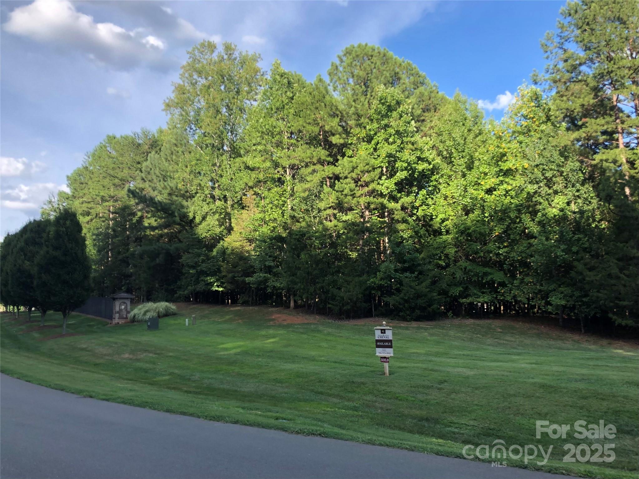3900 Piaffe Avenue, Unit 92 Mint Hill, NC 28227 - Photo 4 of 17 a view of a garden