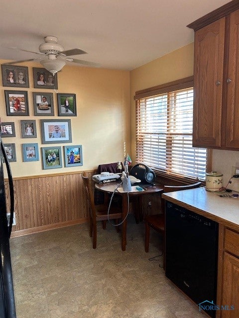 2418 Brown Road Oregon, OH 43616 - Photo 7 of 22 Gallery Image 7