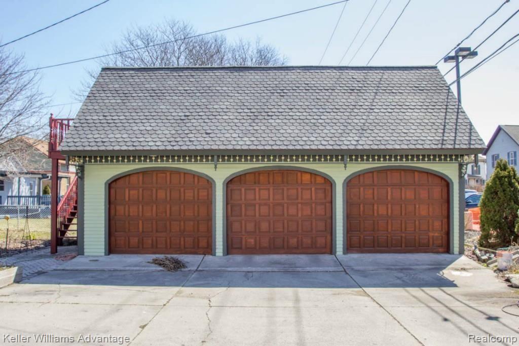 409 East Clinton Street Howell, MI 48843 - Photo 28 of 32 28_e clinton_409.jpg